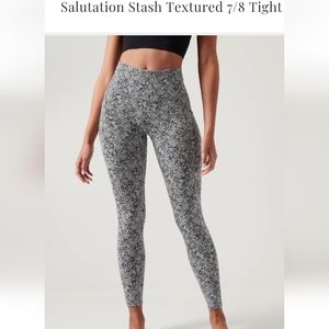 Athleta Salutation Stash Pocket ll Textured 7/8 Tight Leggings